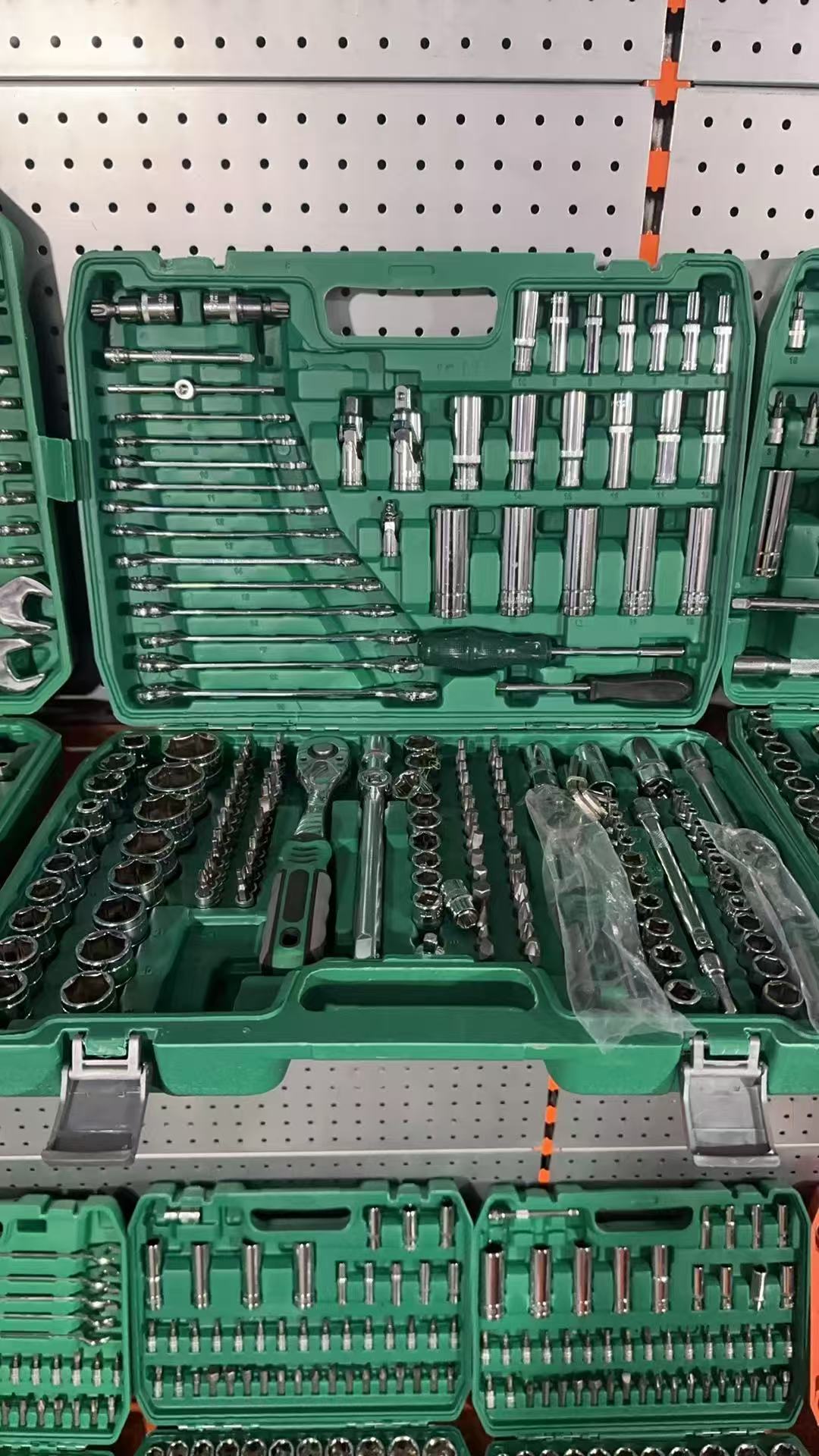 216-Piece DIY Auto Repair Tool - đánh giá và giá Gardening Tools Hand